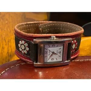 Women's 23mm Silver Tone Hip Chic Watch, Canvas Strap